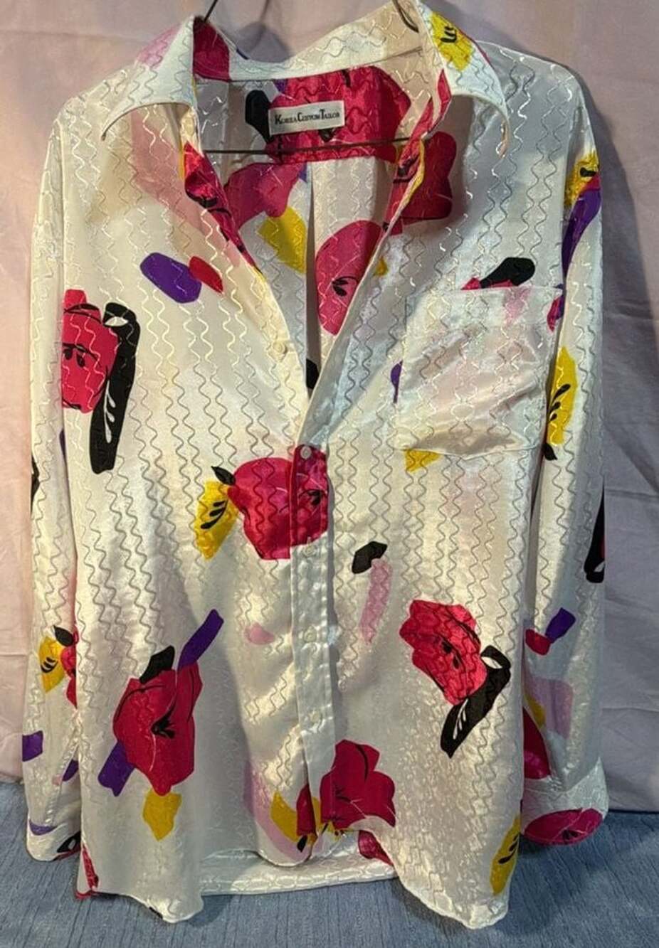 Korea Custom Tailor Floral Print Button Down Shirt
Size Large